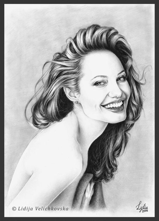 inspiração para desenhar Angelina Jolie como Malévola