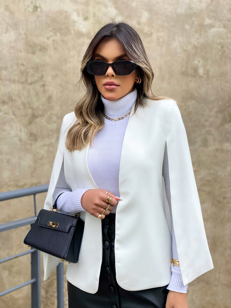 Blazer capa com jeans e salto
