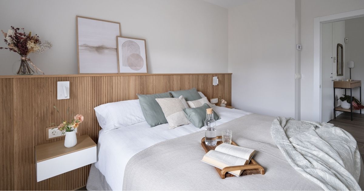 cabeceira estofada vs cabeceira ripada casal