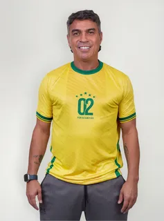 camisa 2002 vs camisa 2022 Brasil qual a melhor