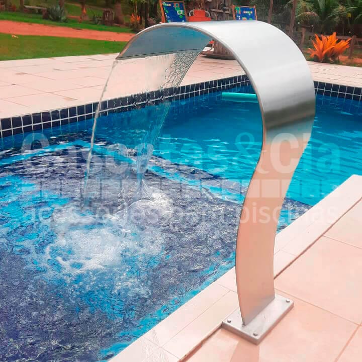 cascata de vidro para piscina com led