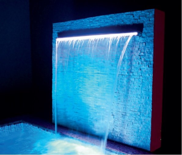 cascata de vidro para piscina com led