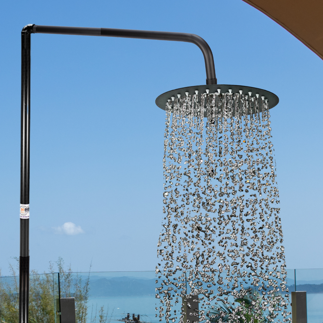 Chuveiro externo com design minimalista