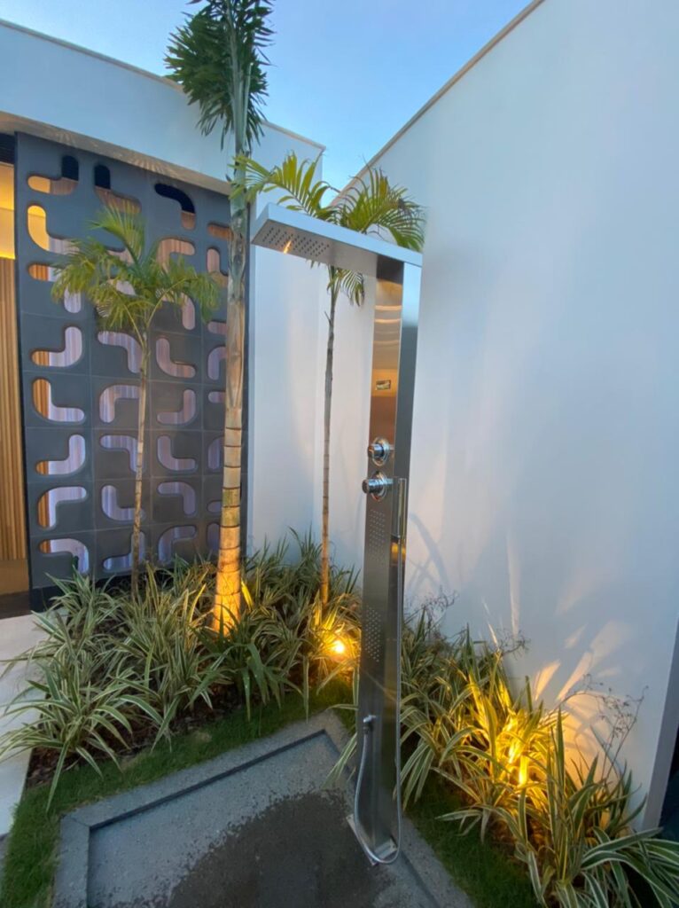 Chuveiro externo rústico