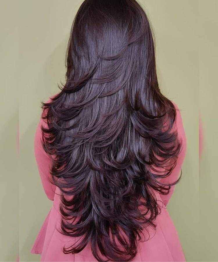 melhores cortes de cabelo longo para formato de rosto oval