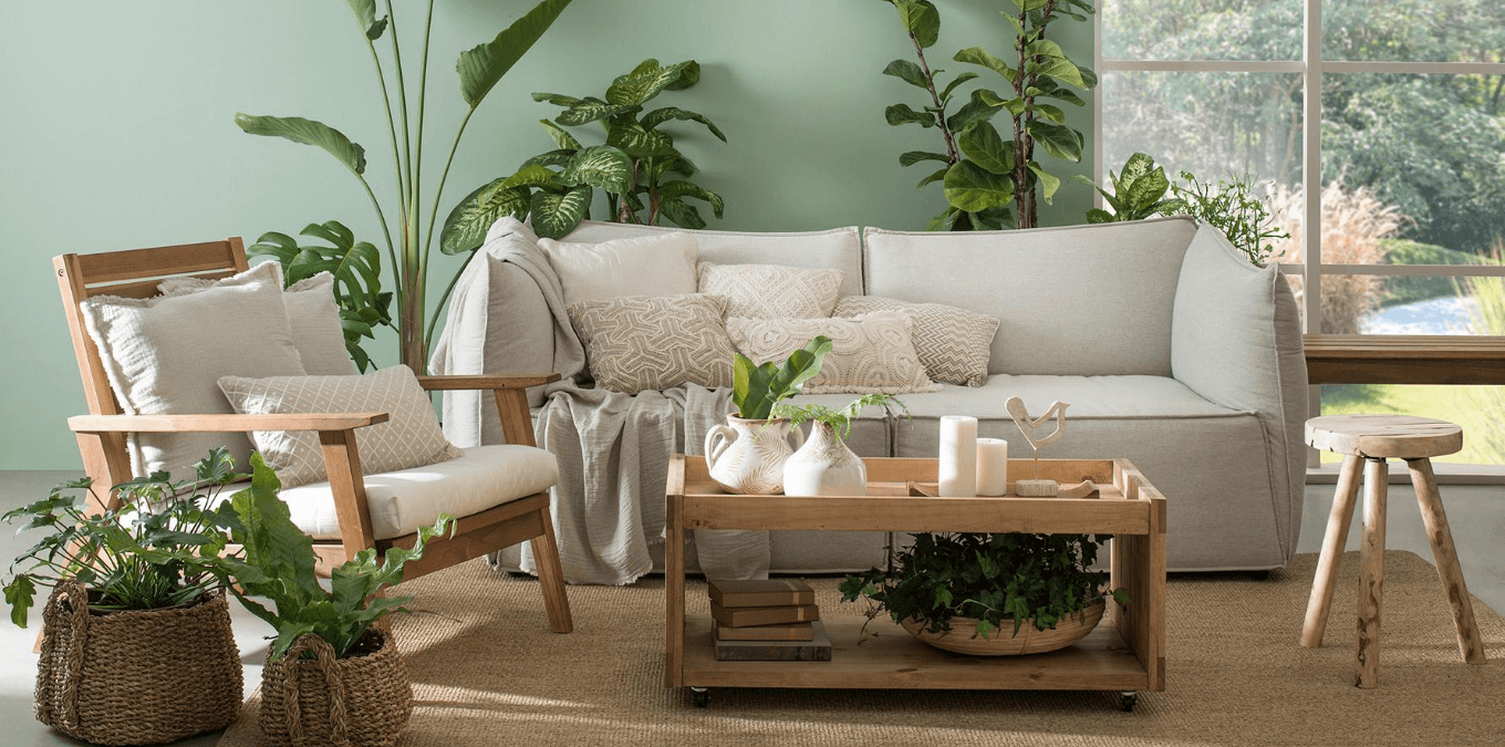 mesa lateral redonda vs quadrada para sala de estar