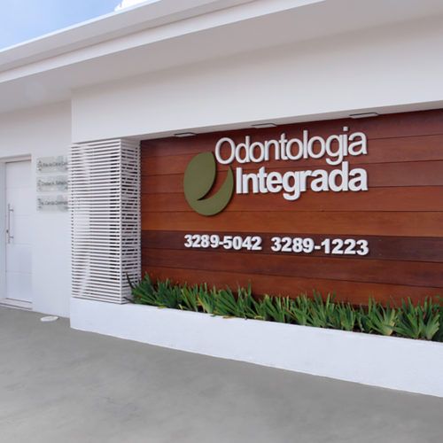 fachada consultório odontológico cores