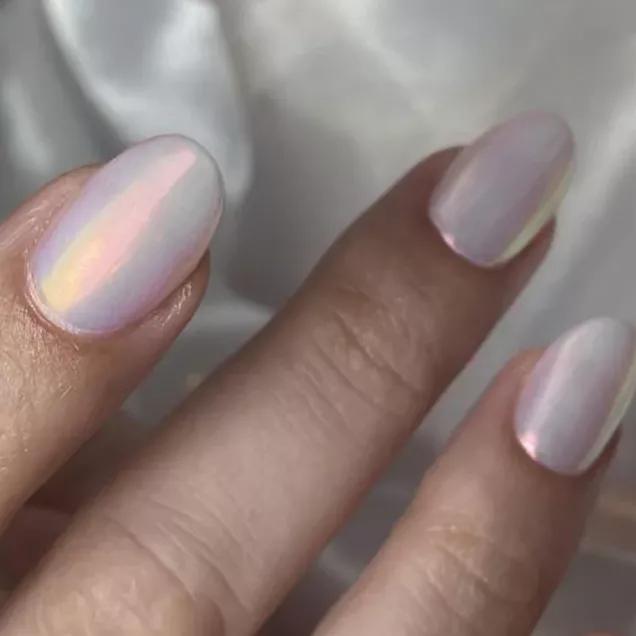 unhas em gel oval
