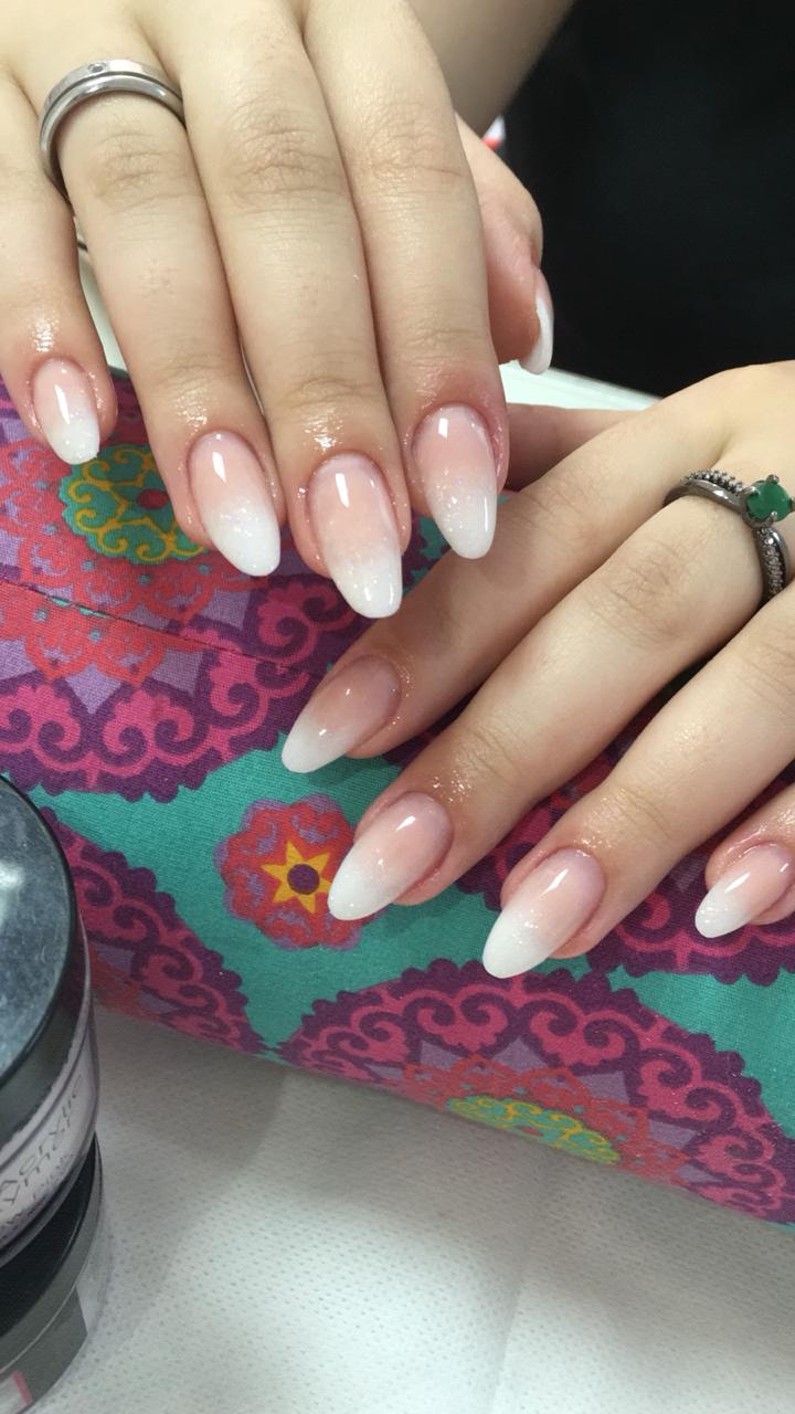 unhas em gel manutenção