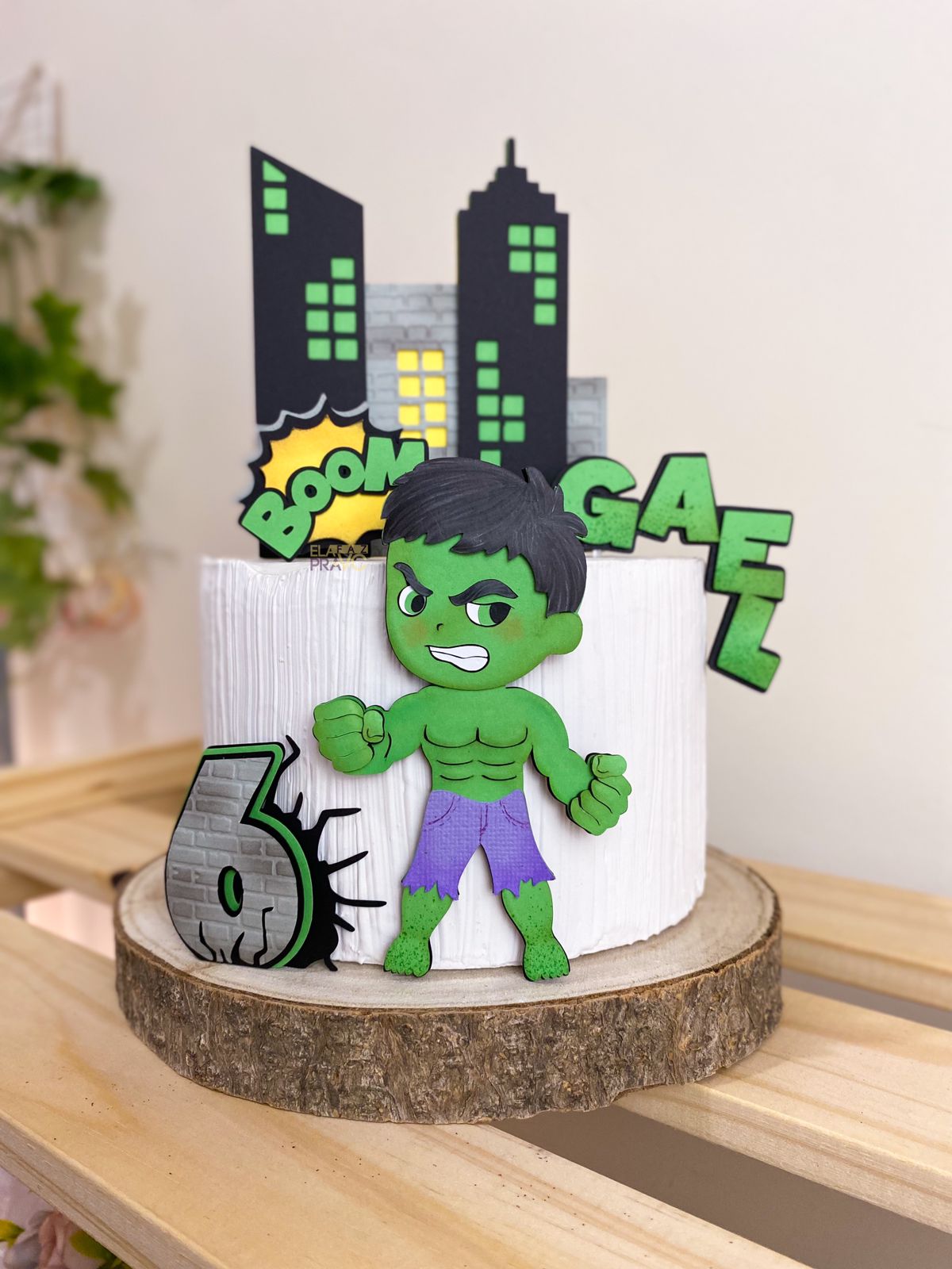 Bolo do Hulk redondo