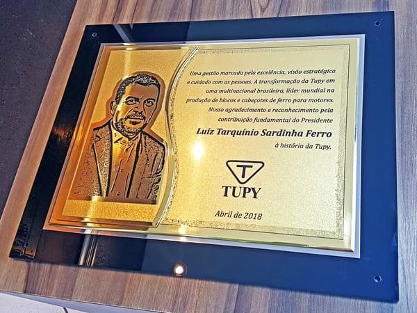 citações sobre homenagem