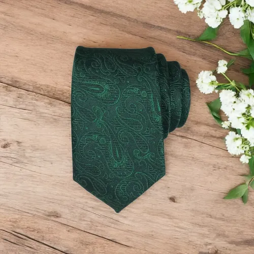 Gravata verde tradicional
