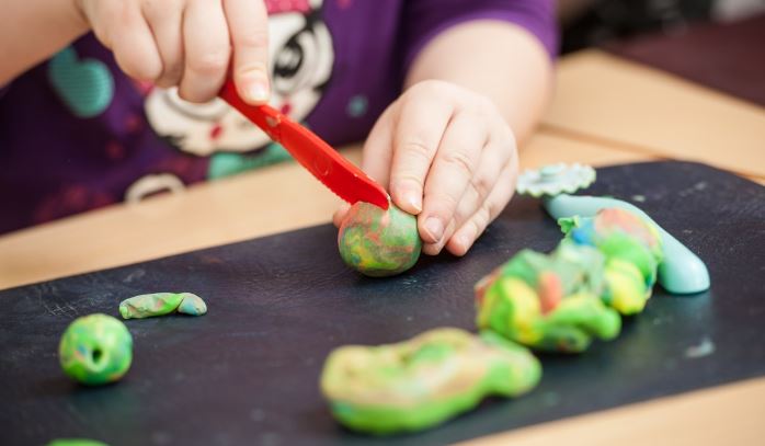 receita de massinha de modelar segura