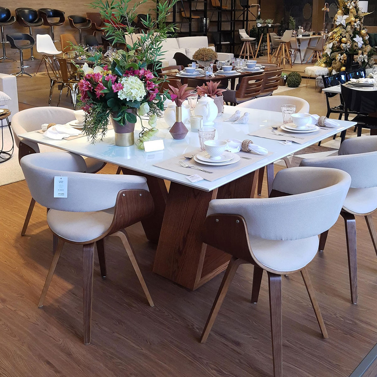 conjunto mesa de jantar quadrada 8 lugares luxo