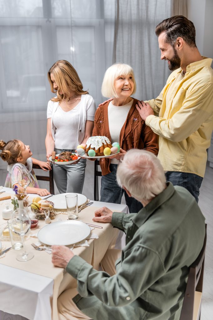 mesa posta almoço de domingo em família