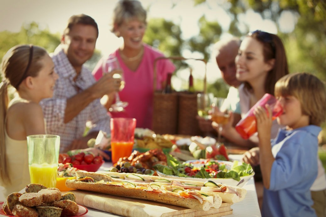 decoração mesa almoço família