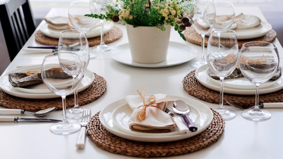 mesa posta temática almoço família