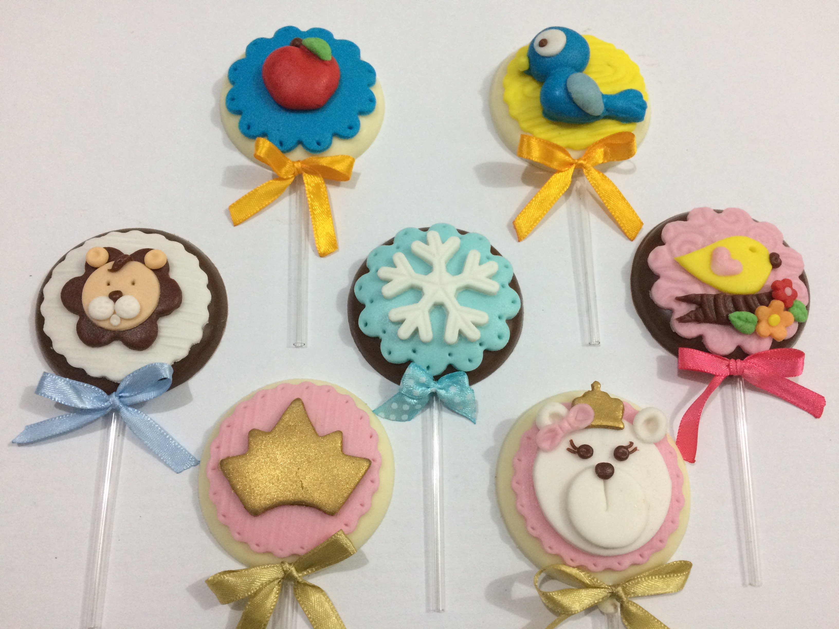 Pirulito de chocolate personalizado com tema circo