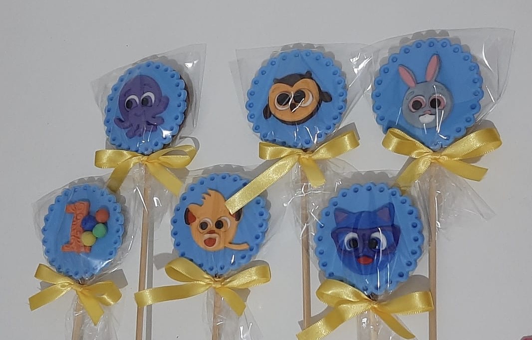 Pirulito de chocolate personalizado para festa infantil