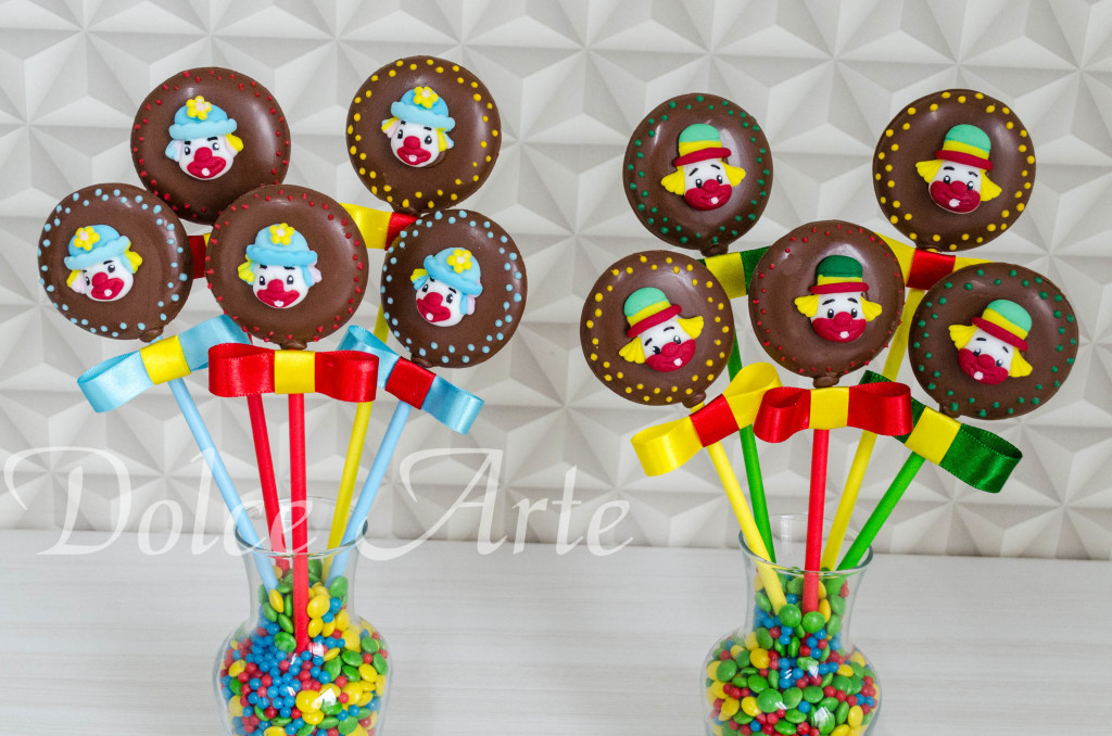 Pirulito de chocolate personalizado ao leite