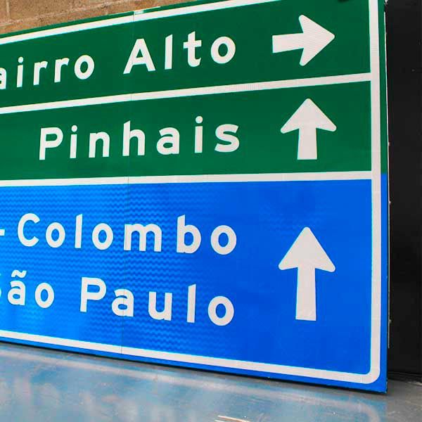 placa de saida de emergencia verde