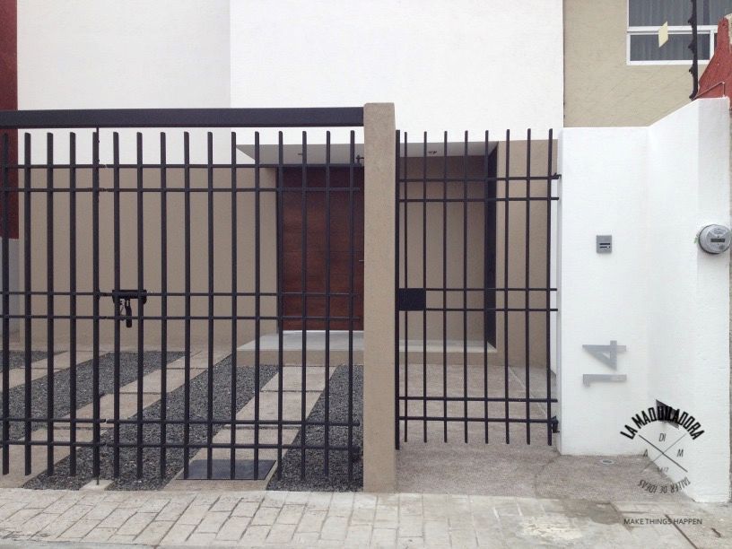 quanto custa um portão de grade de ferro sob medida?
