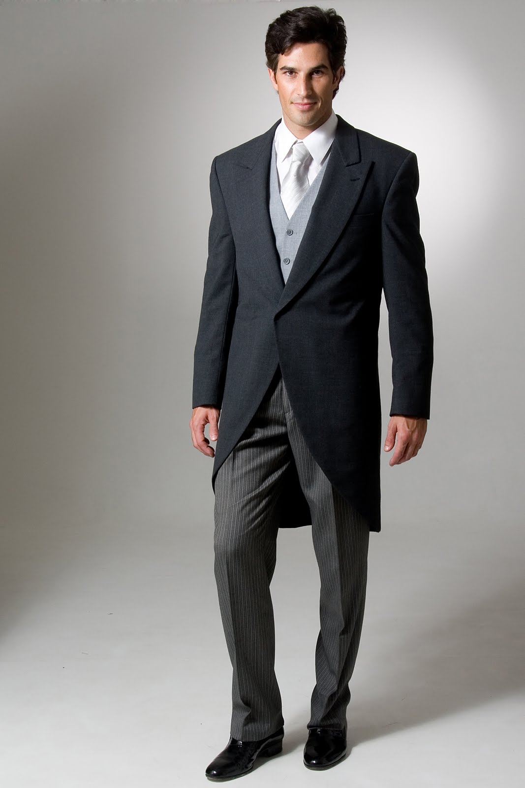 inspiração terno noivo 2026