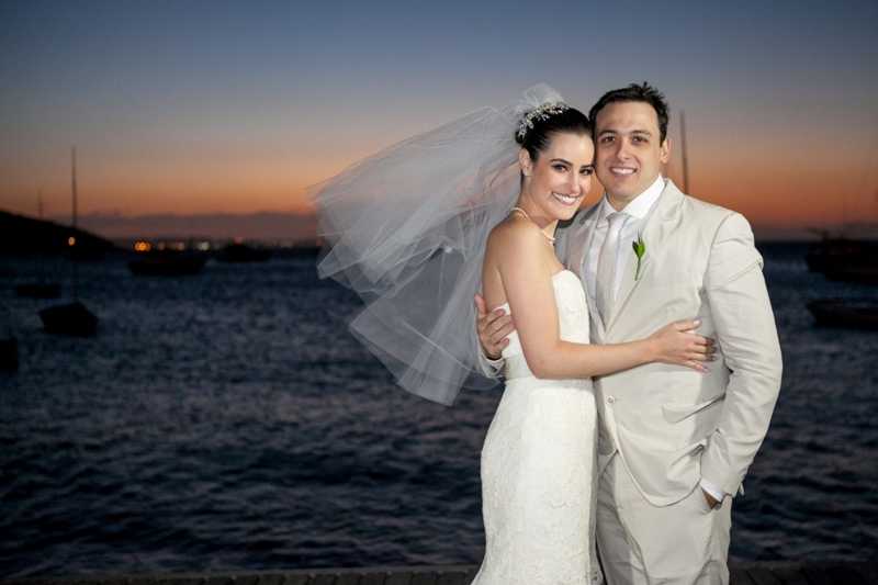 custo médio traje de noivo