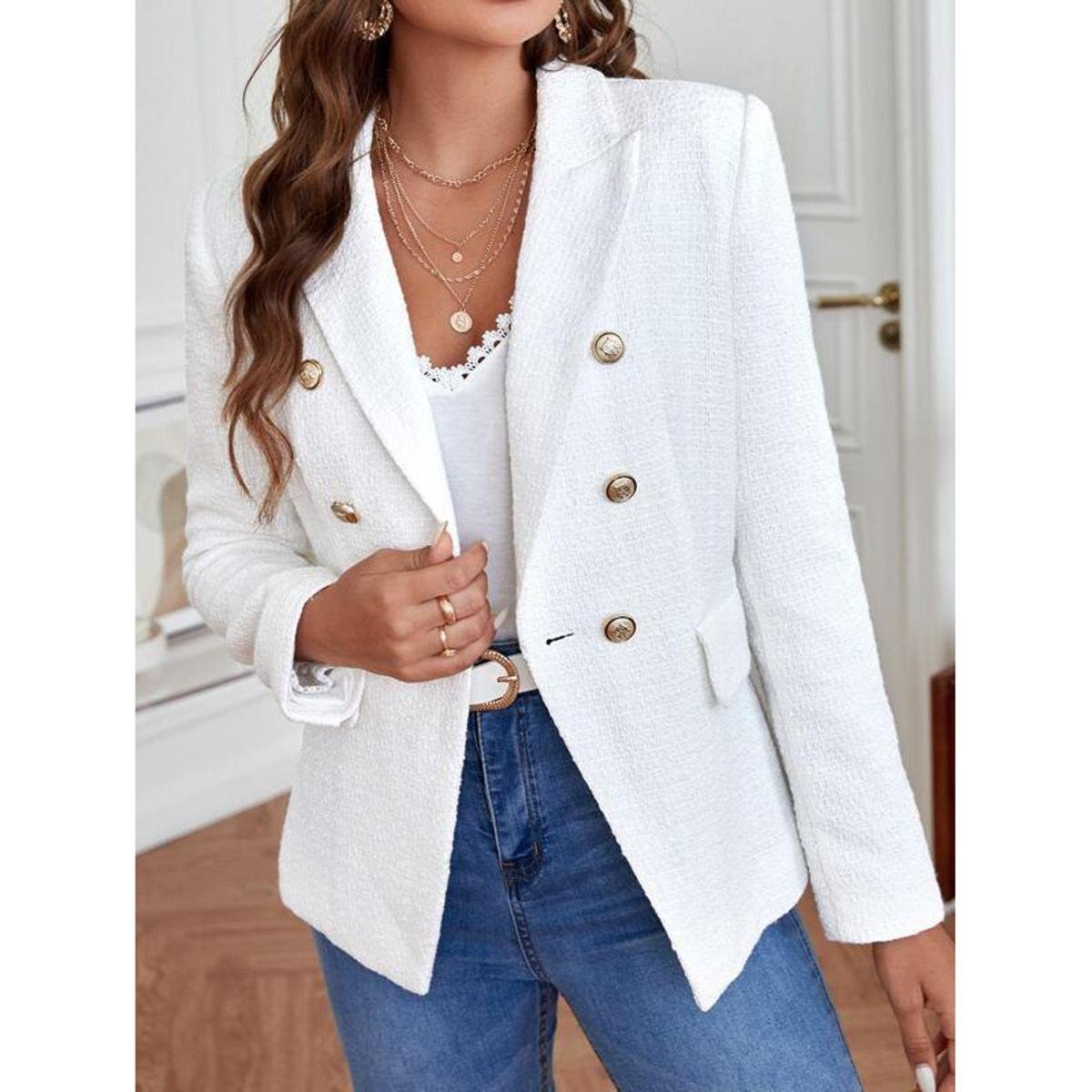 como usar blazer dourado