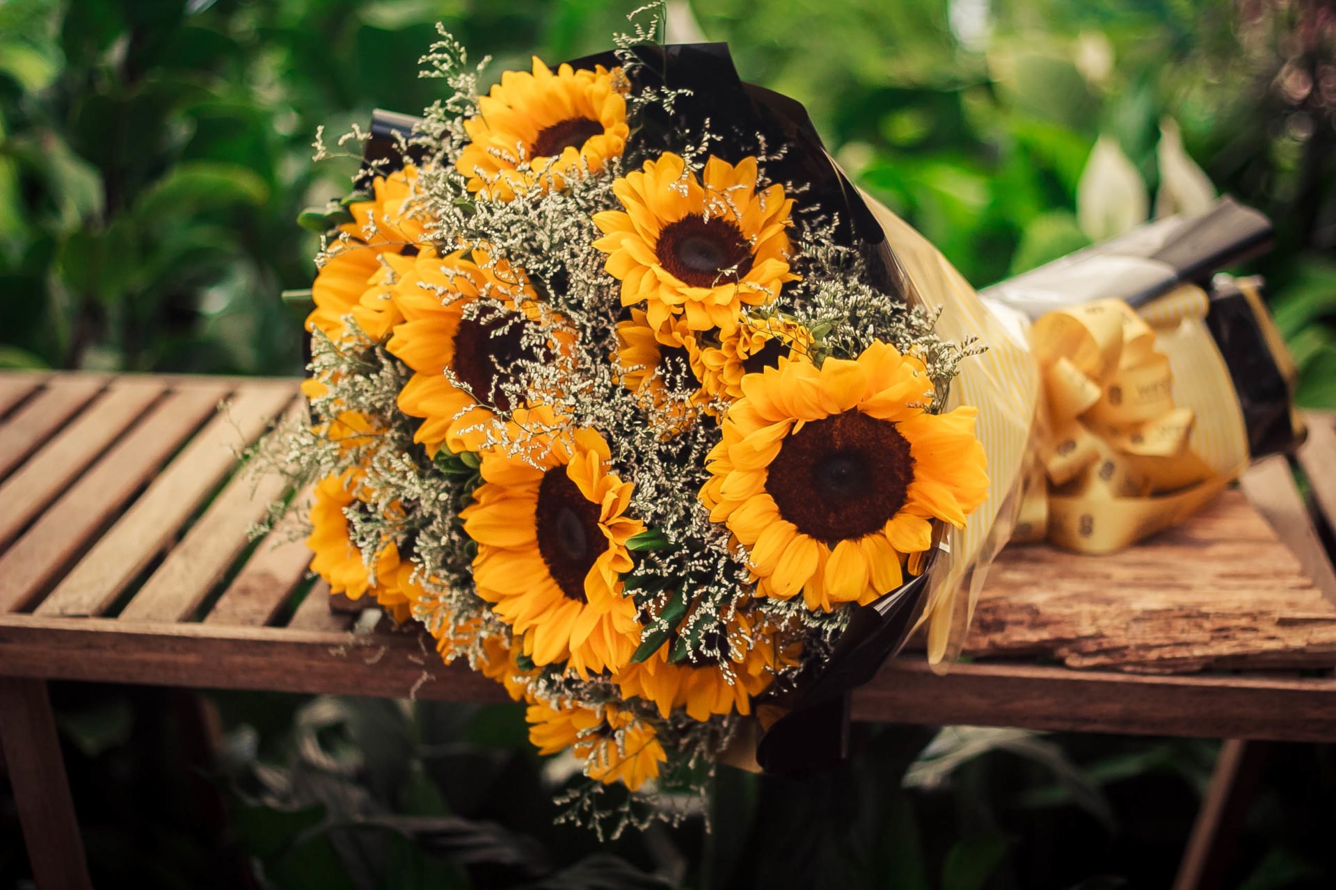 ideias de buquê de girassol para casamento