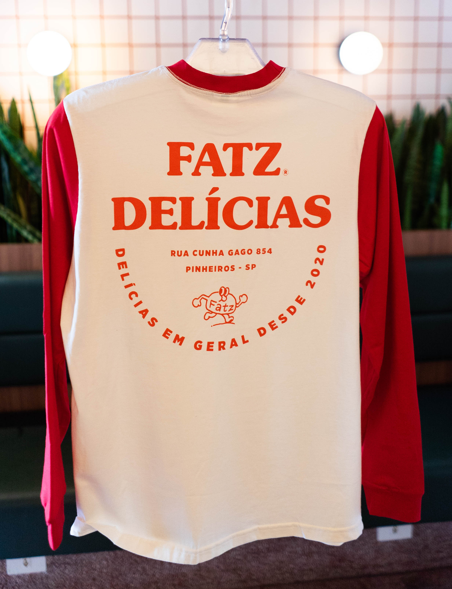 camiseta anos 90