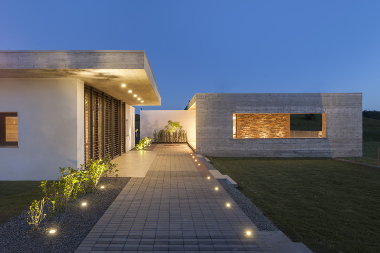 casas pequenas com varanda