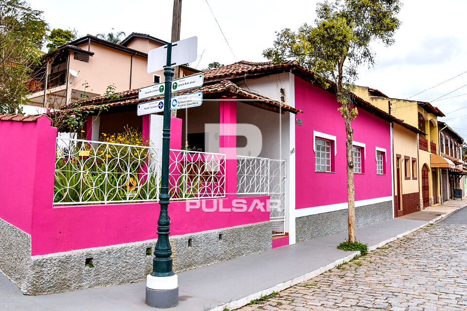 projetos de casas com alpendre