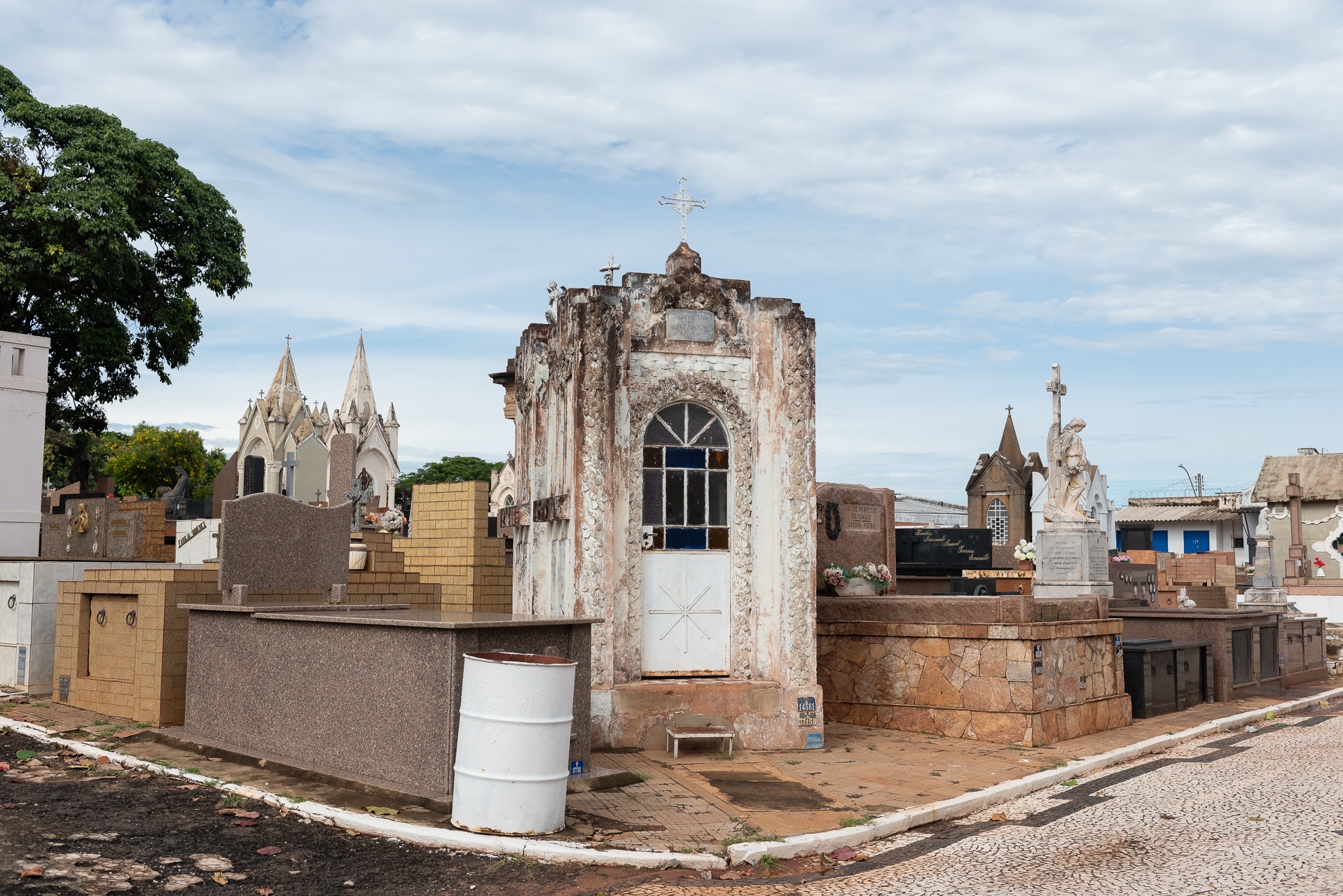 história cemitério da saudade fotos