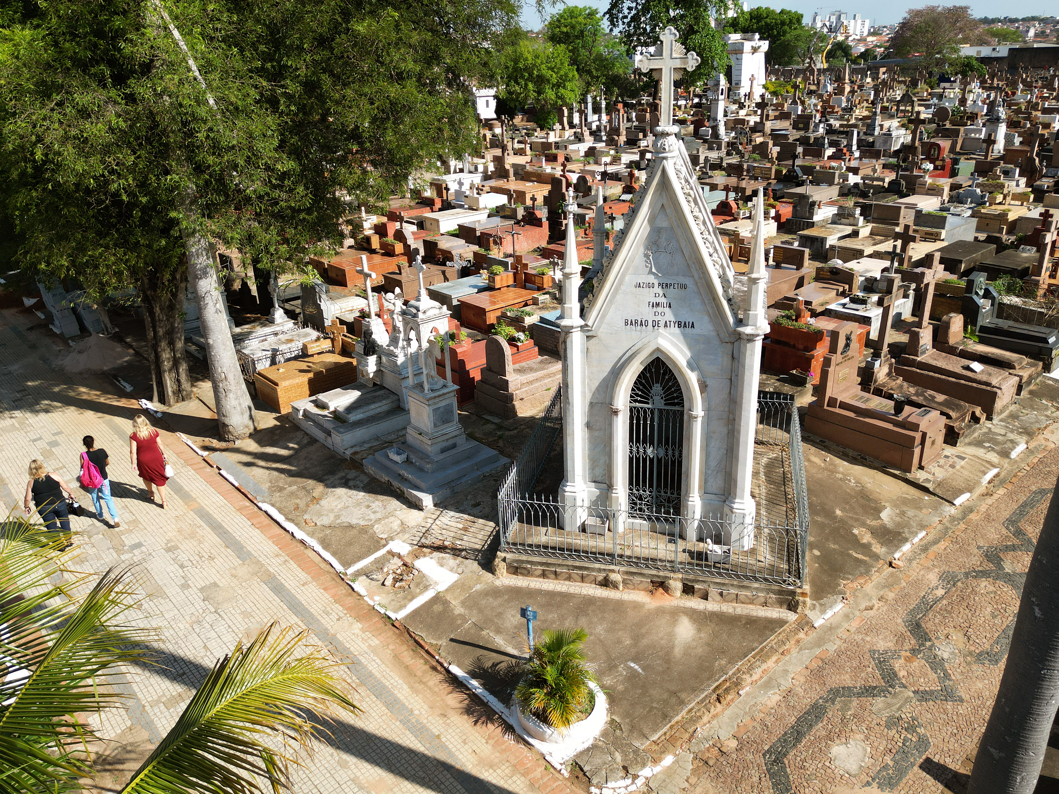 história cemitério da saudade fotos