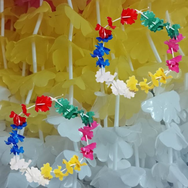colar de flores carnaval