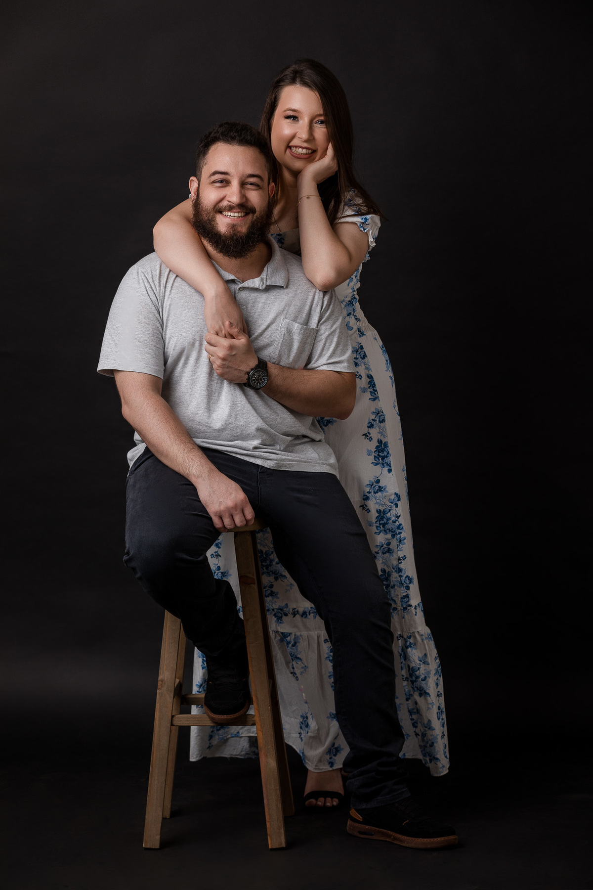 fotografia de casal em ambiente controlado