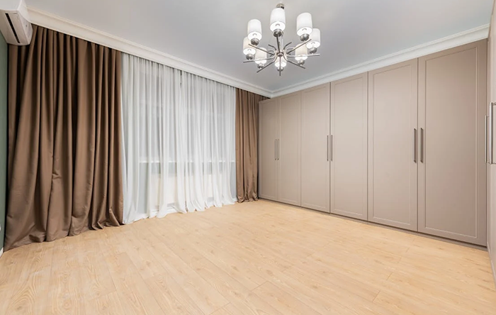 guarda roupa modulado com espelho