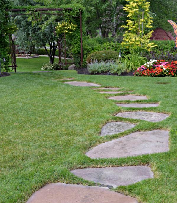 caminho de pedras para jardim
