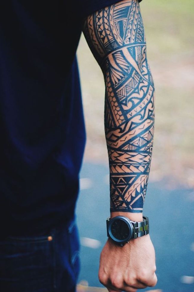 tatuagem masculina ombro e braço