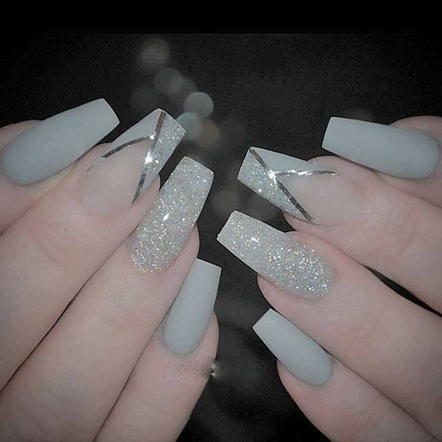 unhas em gel decoradas cinza e rosa quartzo