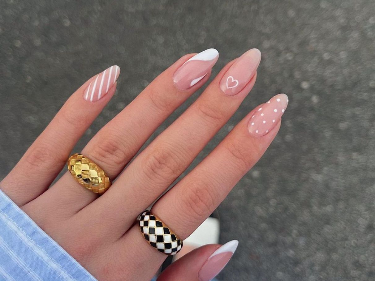 unhas de gel stiletto