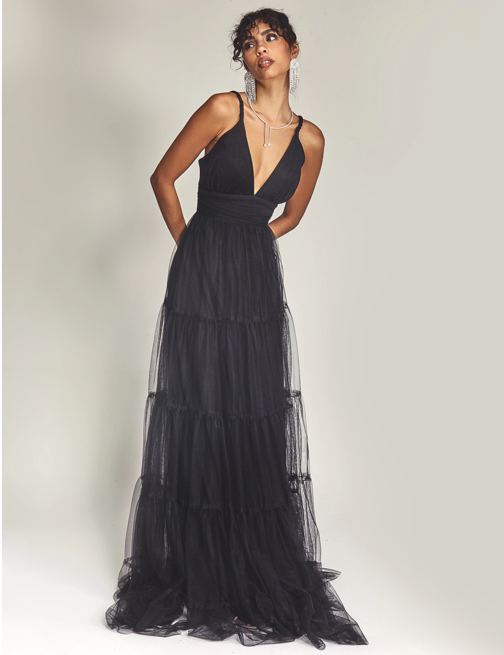 vestido preto longo cetim