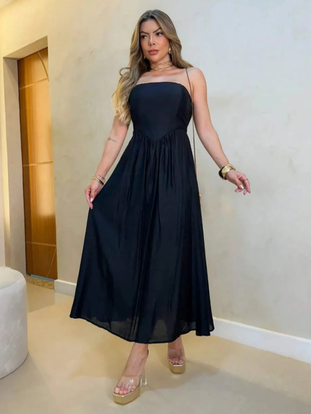vestido preto elegante festa